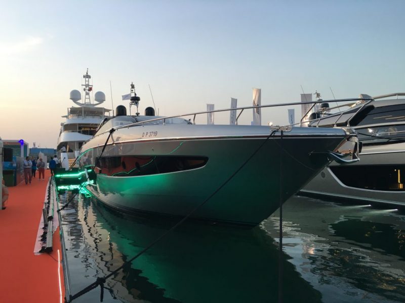 Attractive Motor Boats & Yachts List