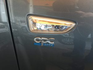 Opel-Insignia-Sport-tourer-OPC-line